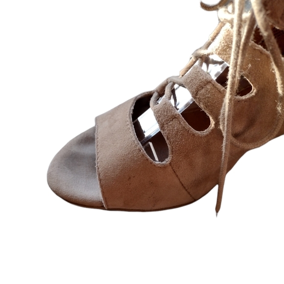 Euro Soft by SOFFT Lace Up Leather Heeled Sandal SIZE 7M - Picture 8 of 8